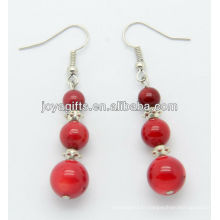 Boucles d&#39;oreille en corail rouge avec perles en alliage